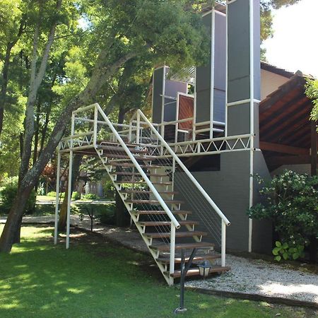 Cumelo Carilo Aparthotel Bagian luar foto