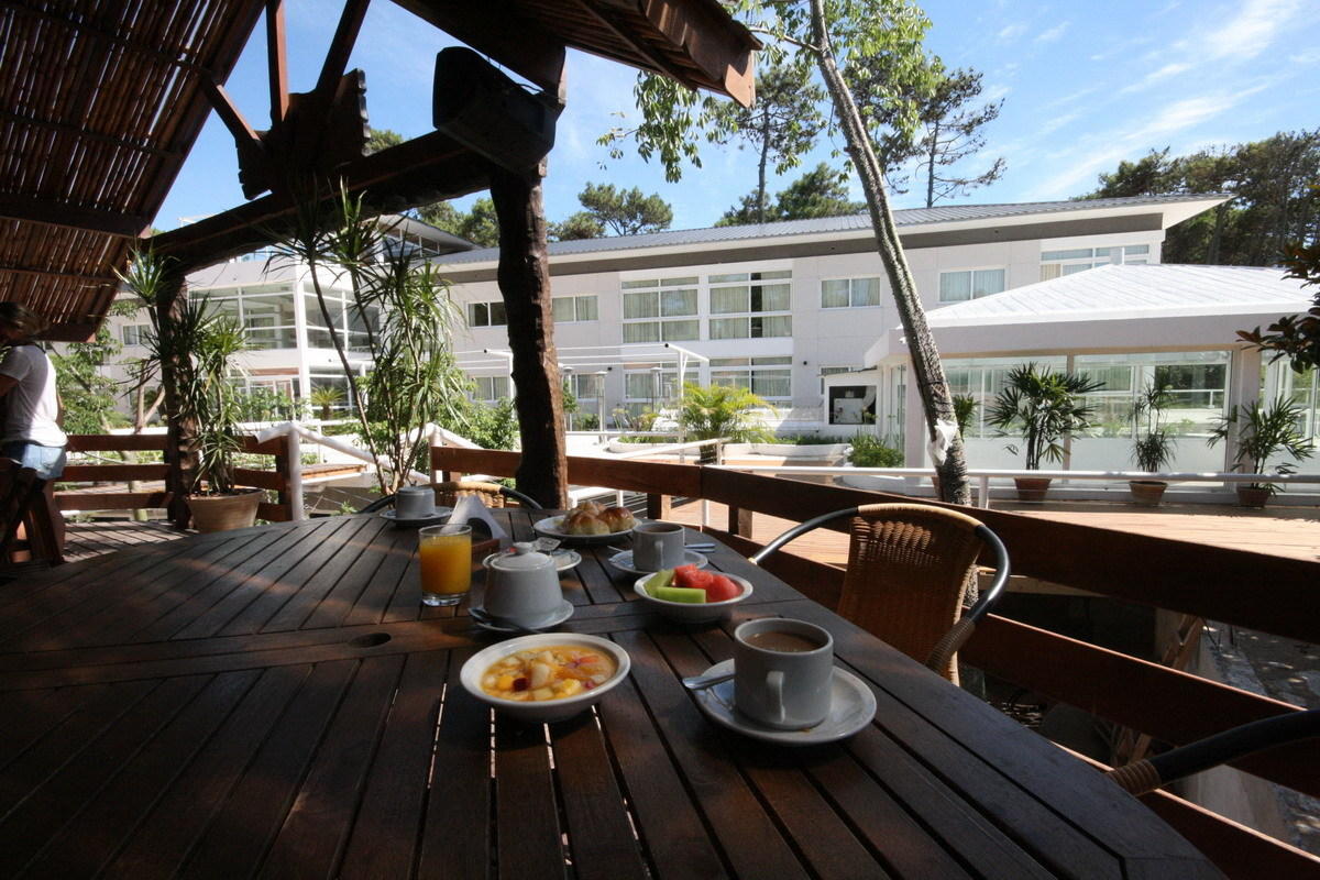 Cumelo Carilo Aparthotel Bagian luar foto