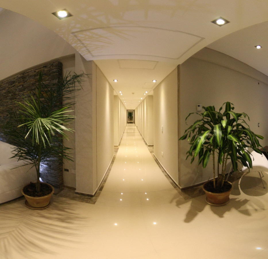 Cumelo Carilo Aparthotel Bagian luar foto