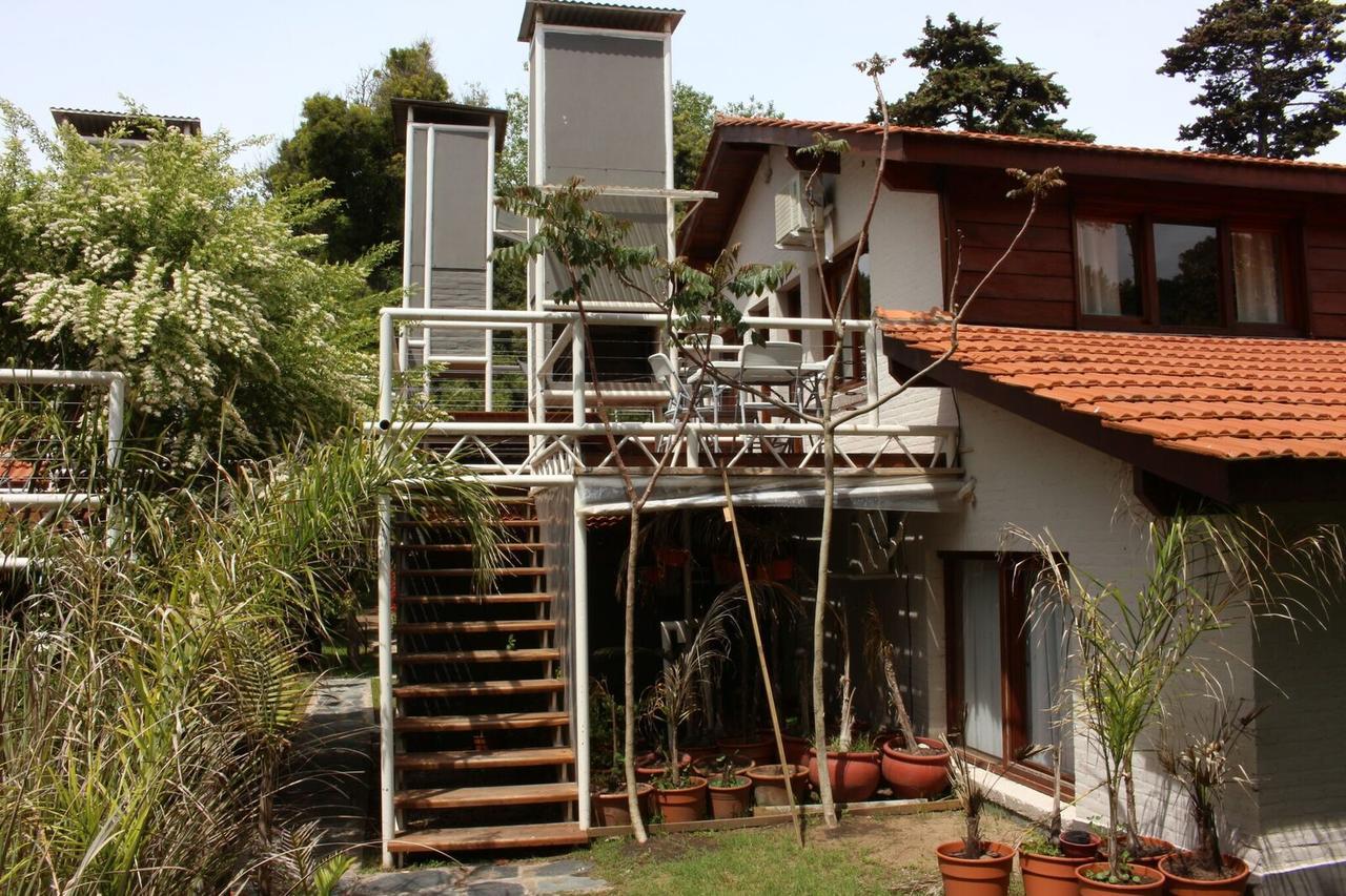 Cumelo Carilo Aparthotel Bagian luar foto