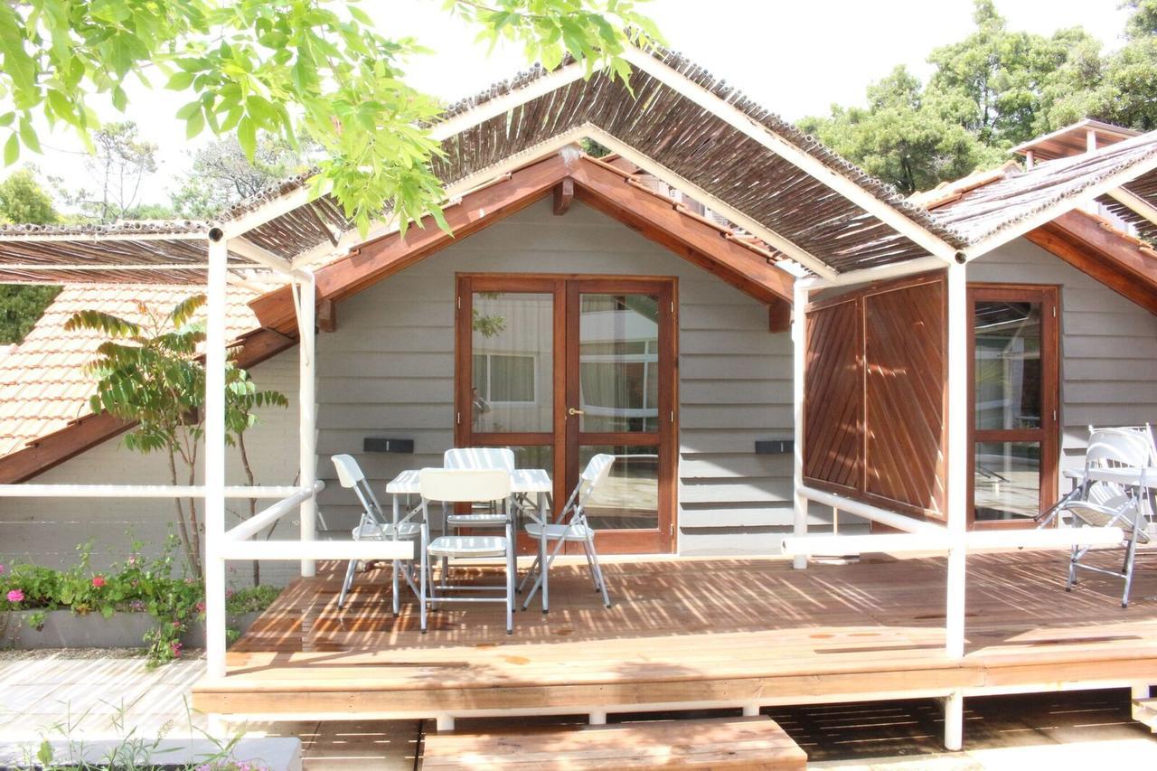 Cumelo Carilo Aparthotel Bagian luar foto