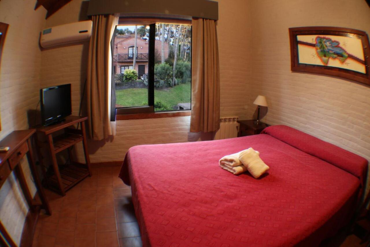 Cumelo Carilo Aparthotel Bagian luar foto