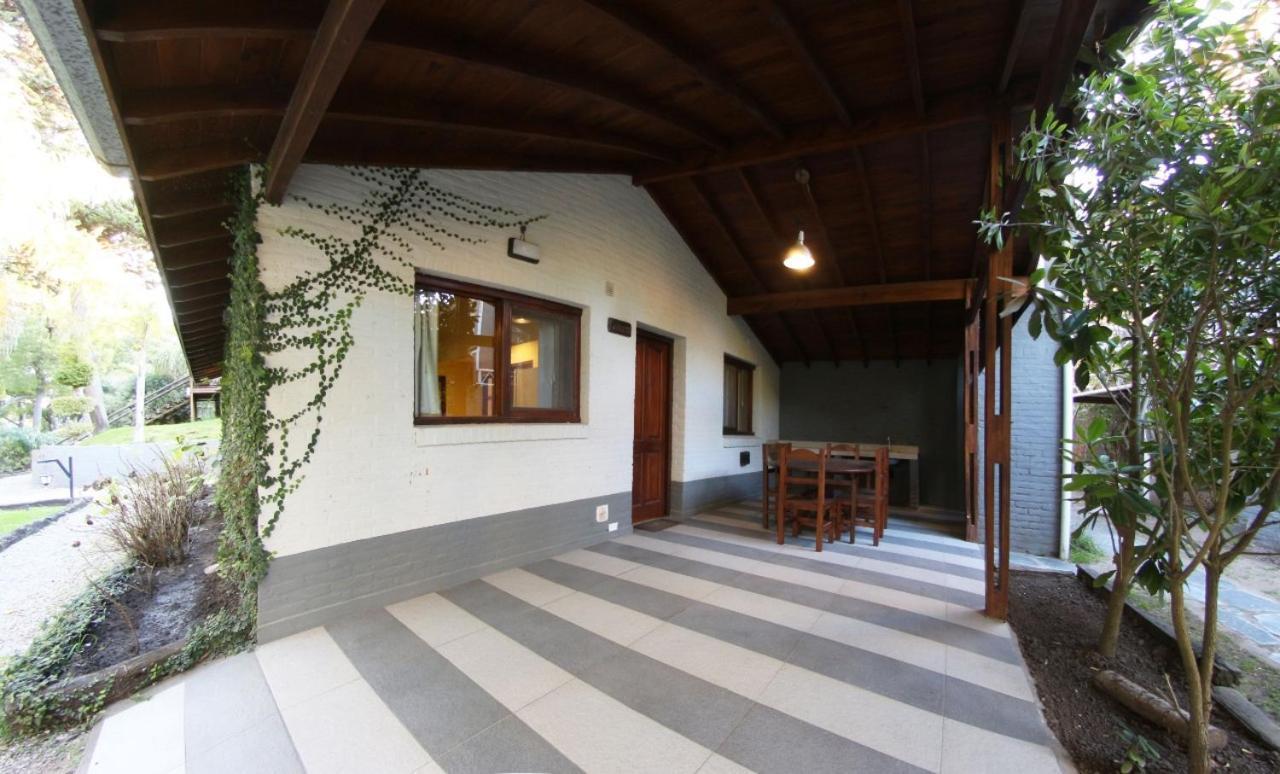 Cumelo Carilo Aparthotel Bagian luar foto
