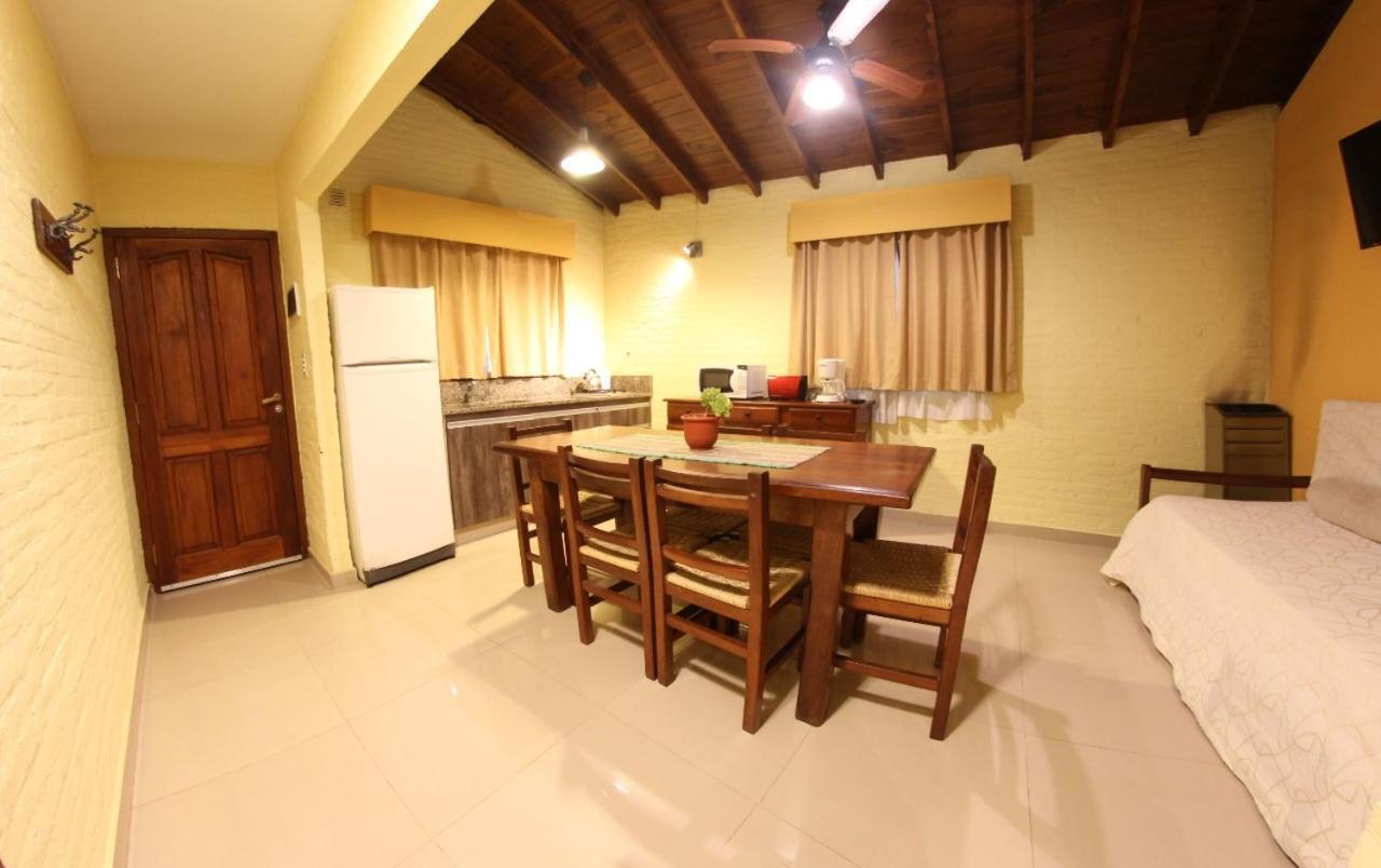 Cumelo Carilo Aparthotel Bagian luar foto
