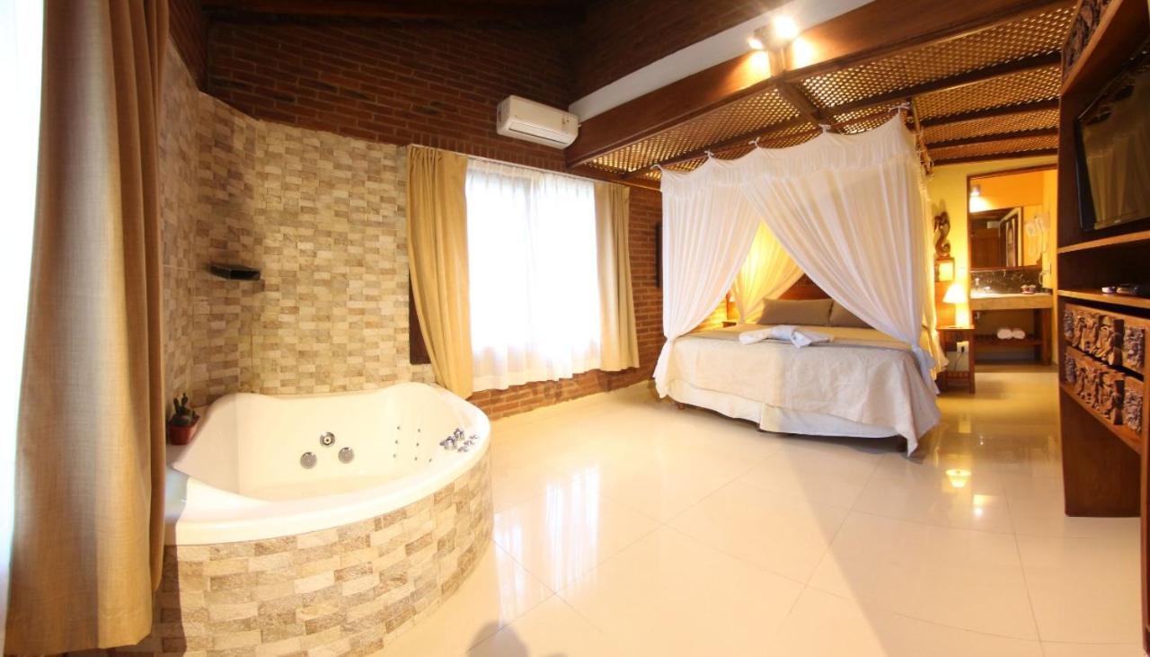 Cumelo Carilo Aparthotel Bagian luar foto